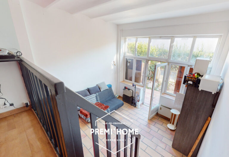 * A VENDRE T2 MEZZANINE PROCHE ROTONDE AIX EN PROVENCE *  - Premi'home Agence immobilière Aix En Provence