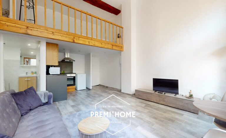 A VENDRE T1/2 RENOVE CENTRE VILLE AIX EN PROVENCE - Premi'home Agence immobilière Aix En Provence