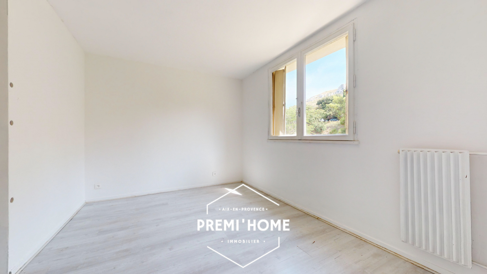 A VENDRE T4 MARSEILLE 13011 - Premi'home Agence immobilière Aix En Provence