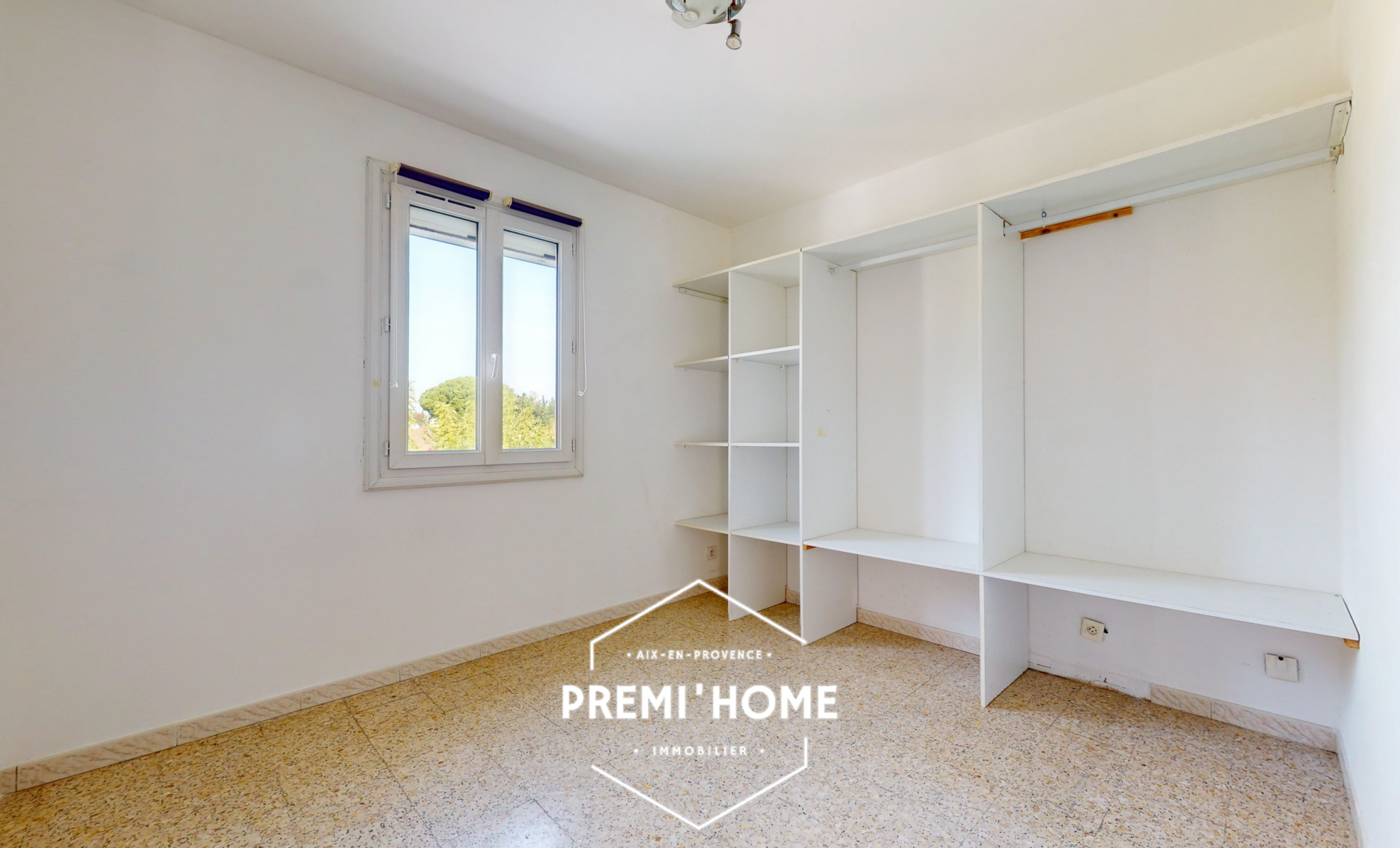 A VENDRE MAISON DE DEUX APPARTEMENTS A MARIGNANE - Premi'home Agence immobilière Aix En Provence