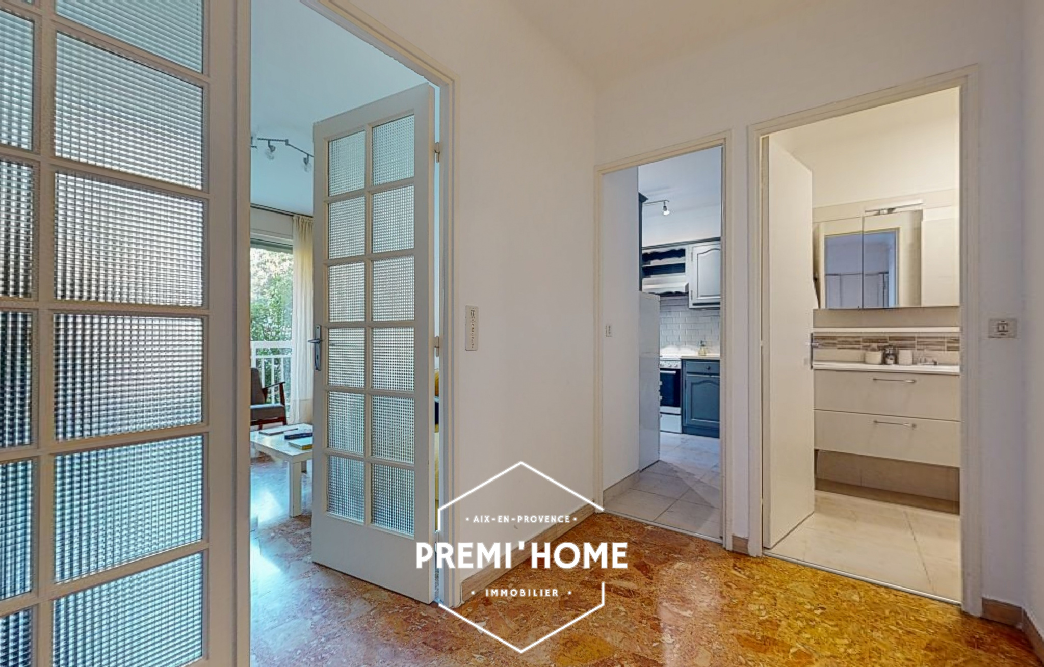 * GRAND T2 RENOVE PROCHE CEZANNE * - Premi'home Agence immobilière Aix En Provence