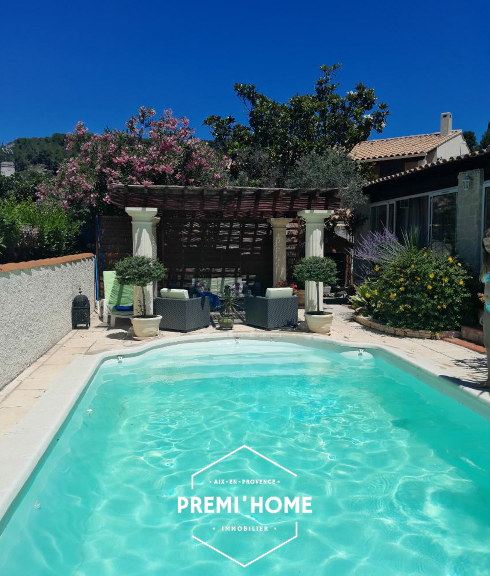 A VENDRE MAISON 3 CHAMBRES PISCINE SAINT-CHAMAS - Premi'home Agence immobilière Aix En Provence