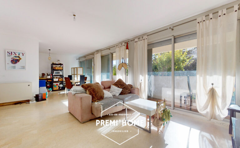 A VENDRE GRAND T2 RDC PARC MOZART AIX EN PROVENCE - Premi'home Agence immobilière Aix En Provence