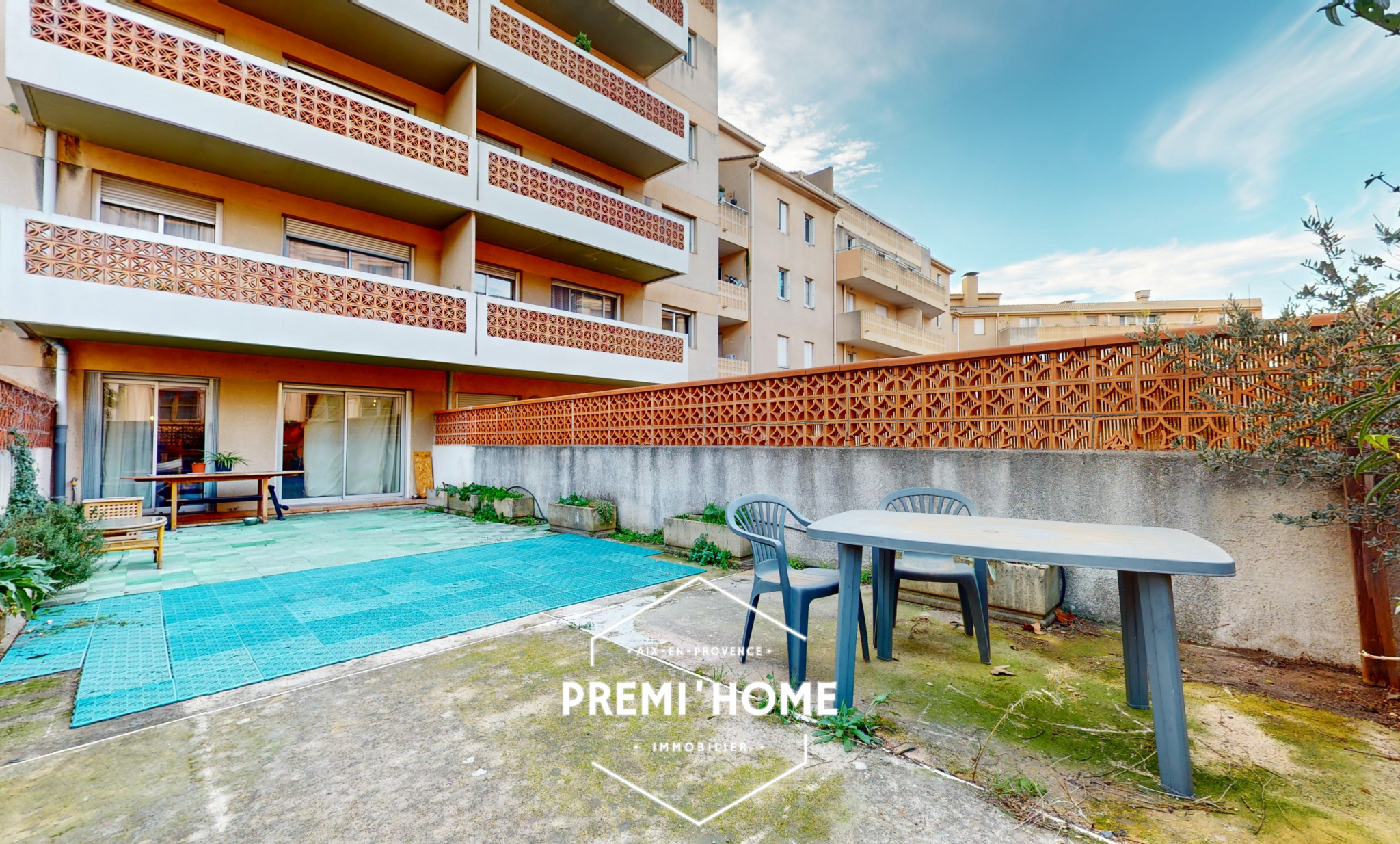 A VENDRE STUDIO AVEC TERRASSE AIX EN PROVENCE - Premi'home Agence immobilière Aix En Provence