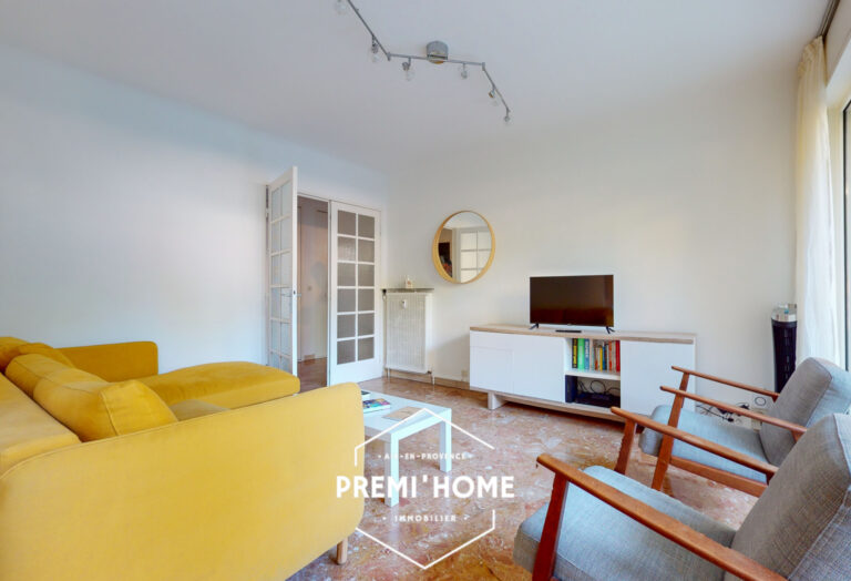 * GRAND T2 RENOVE PROCHE CEZANNE * - Premi'home Agence immobilière Aix En Provence