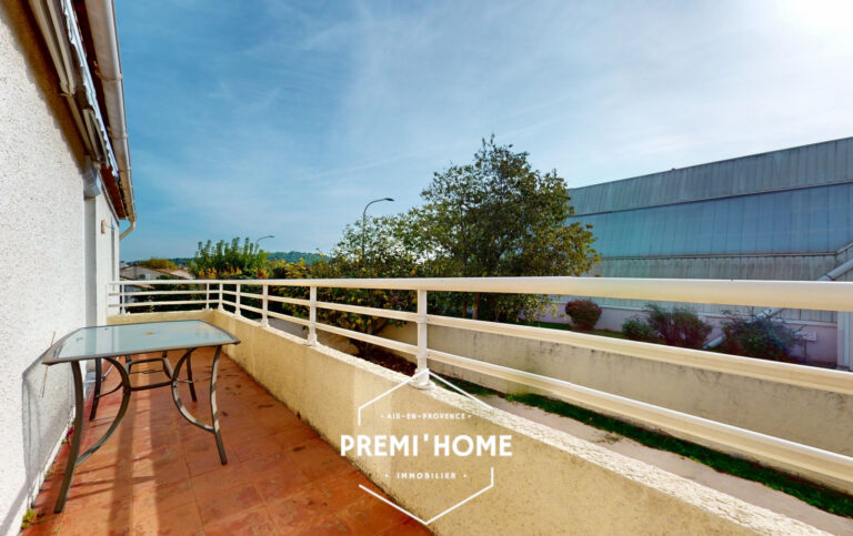 A VENDRE MAISON DE DEUX APPARTEMENTS A MARIGNANE - Premi'home Agence immobilière Aix En Provence