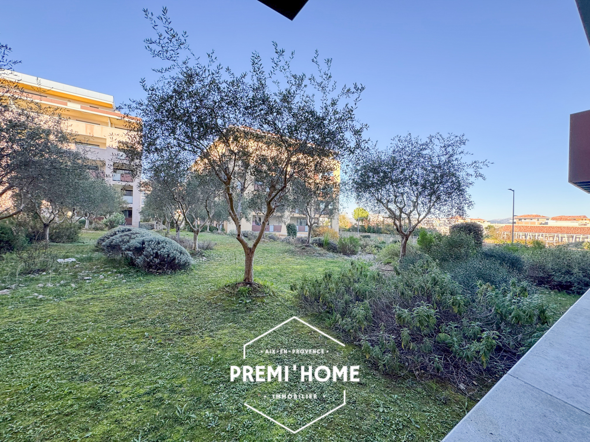 A VENDRE T2 RDC LA DURANNE - Premi'home Agence immobilière Aix En Provence