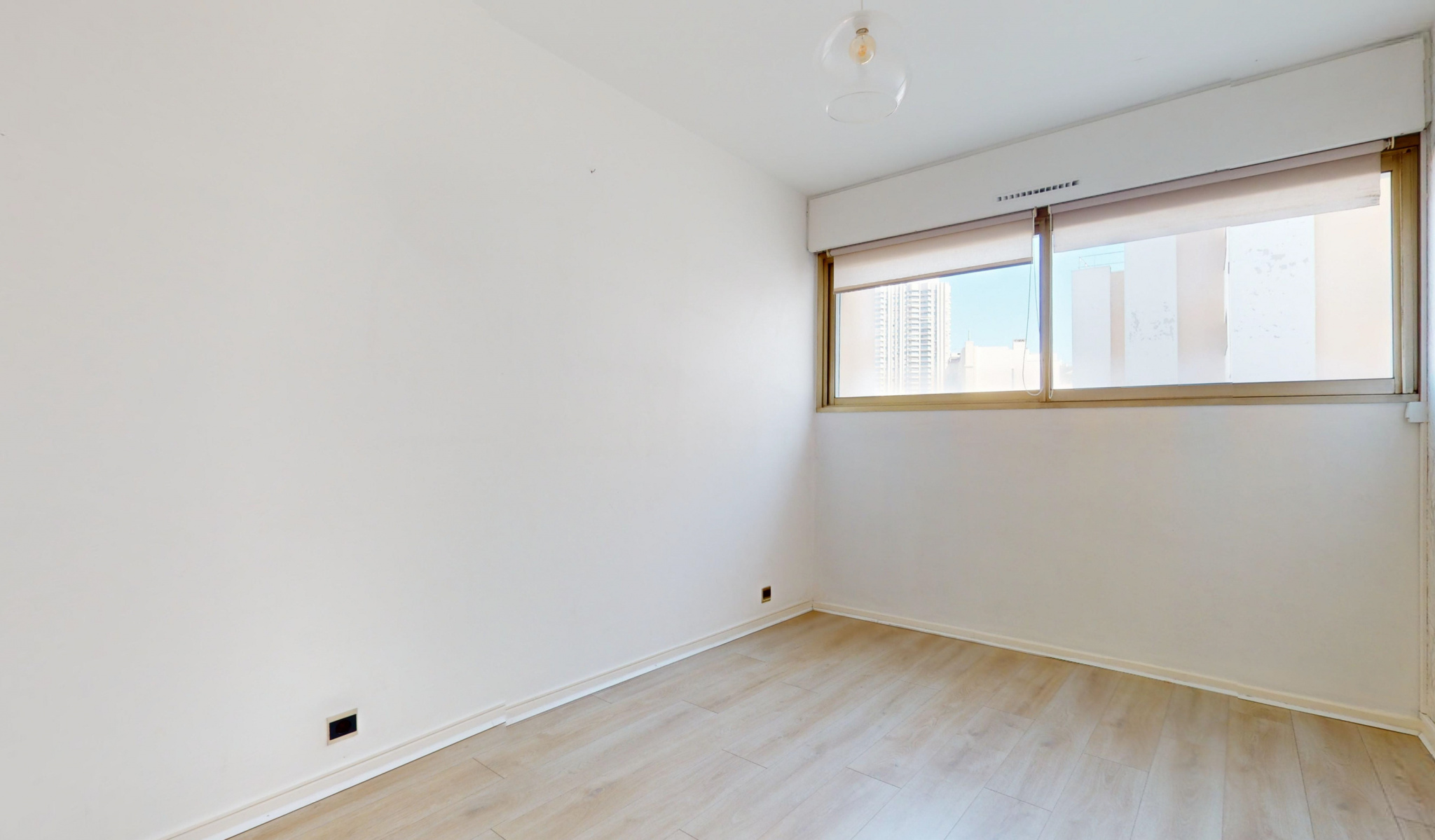 A VENDRE T3 RUE PARADIS MARSEILLE 13008 - Premi'home Agence immobilière Aix En Provence