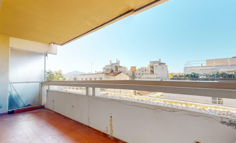 A VENDRE T3 RUE PARADIS MARSEILLE 13008 - Premi'home Agence immobilière Aix En Provence