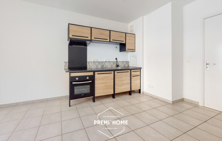 * A VENDRE T2 RECENT PONT DE L’ARC AVEC BOX * AIX EN PROVENC - Premi'home Agence immobilière Aix En Provence
