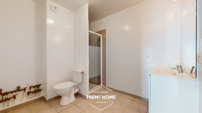 * A VENDRE T2 RECENT PONT DE L’ARC AVEC BOX * AIX EN PROVENC - Premi'home Agence immobilière Aix En Provence