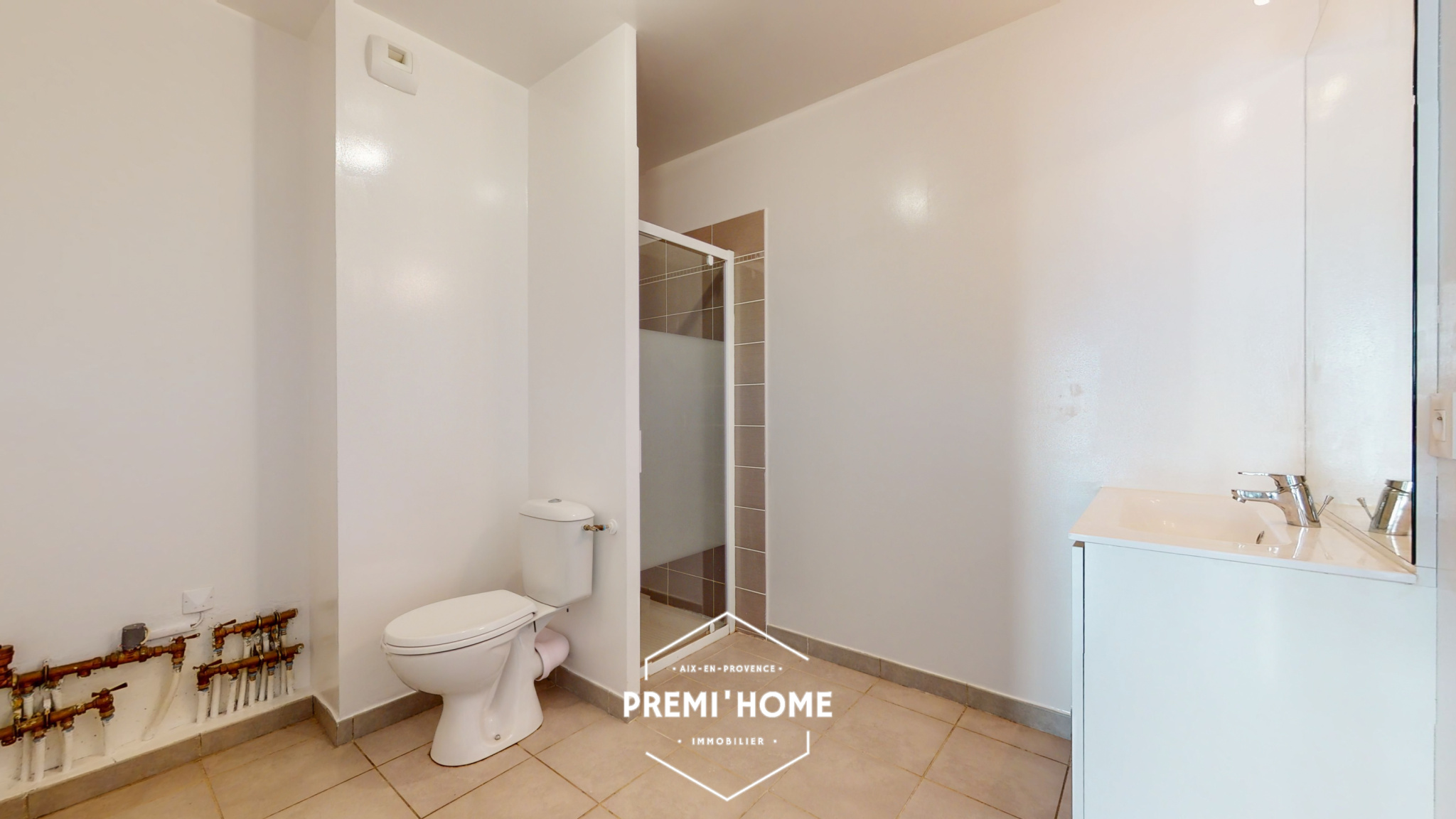 * A VENDRE T2 RECENT PONT DE L’ARC AVEC BOX * AIX EN PROVENC - Premi'home Agence immobilière Aix En Provence