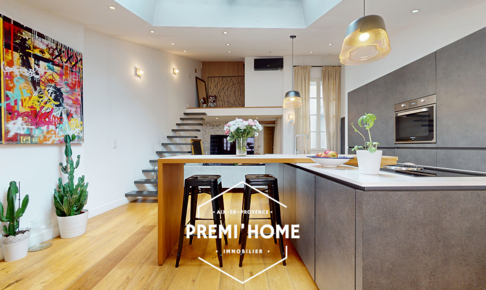 A VENDRE T2/3 DUPLEX RENOVE CENTRE VILLE AIX EN PROVENCE - Premi'home Agence immobilière Aix En Provence