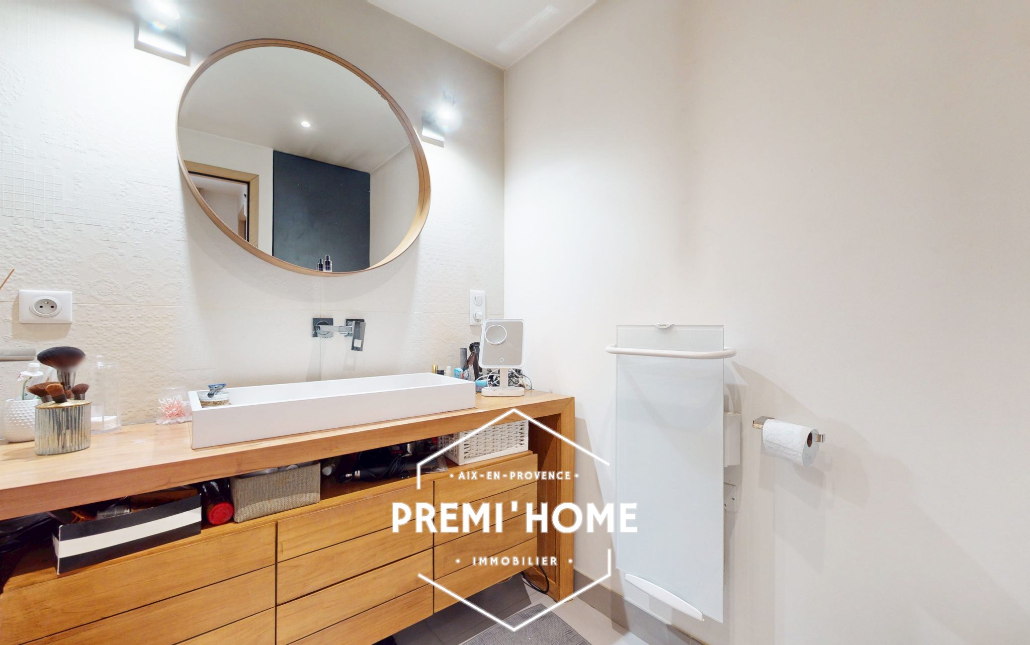A VENDRE T2/3 DUPLEX RENOVE CENTRE VILLE AIX EN PROVENCE - Premi'home Agence immobilière Aix En Provence