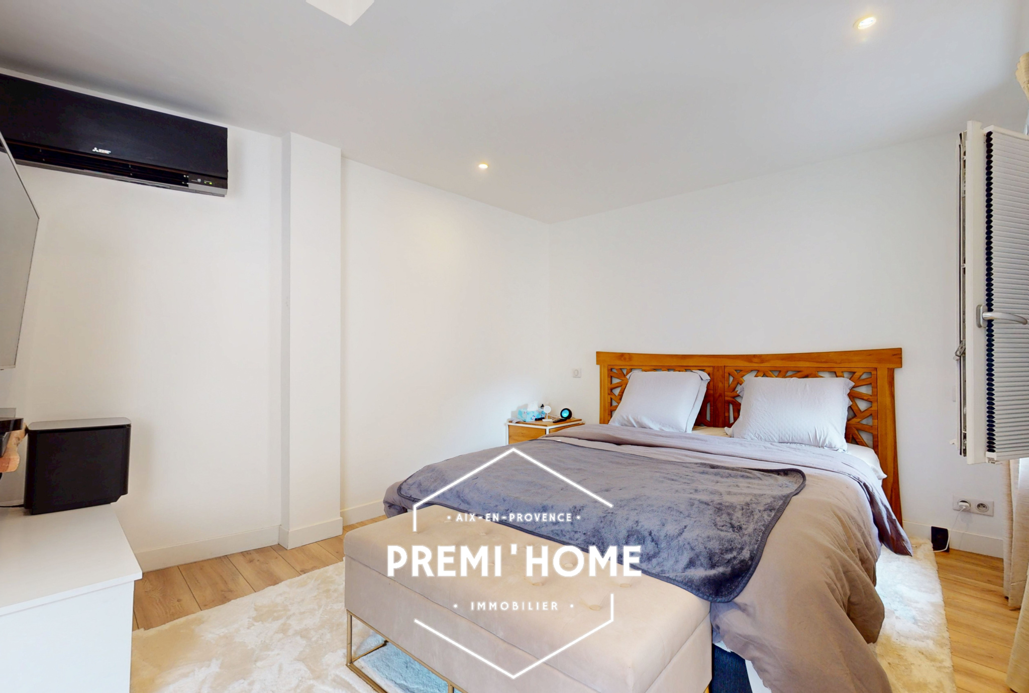 A VENDRE T2/3 DUPLEX RENOVE CENTRE VILLE AIX EN PROVENCE - Premi'home Agence immobilière Aix En Provence