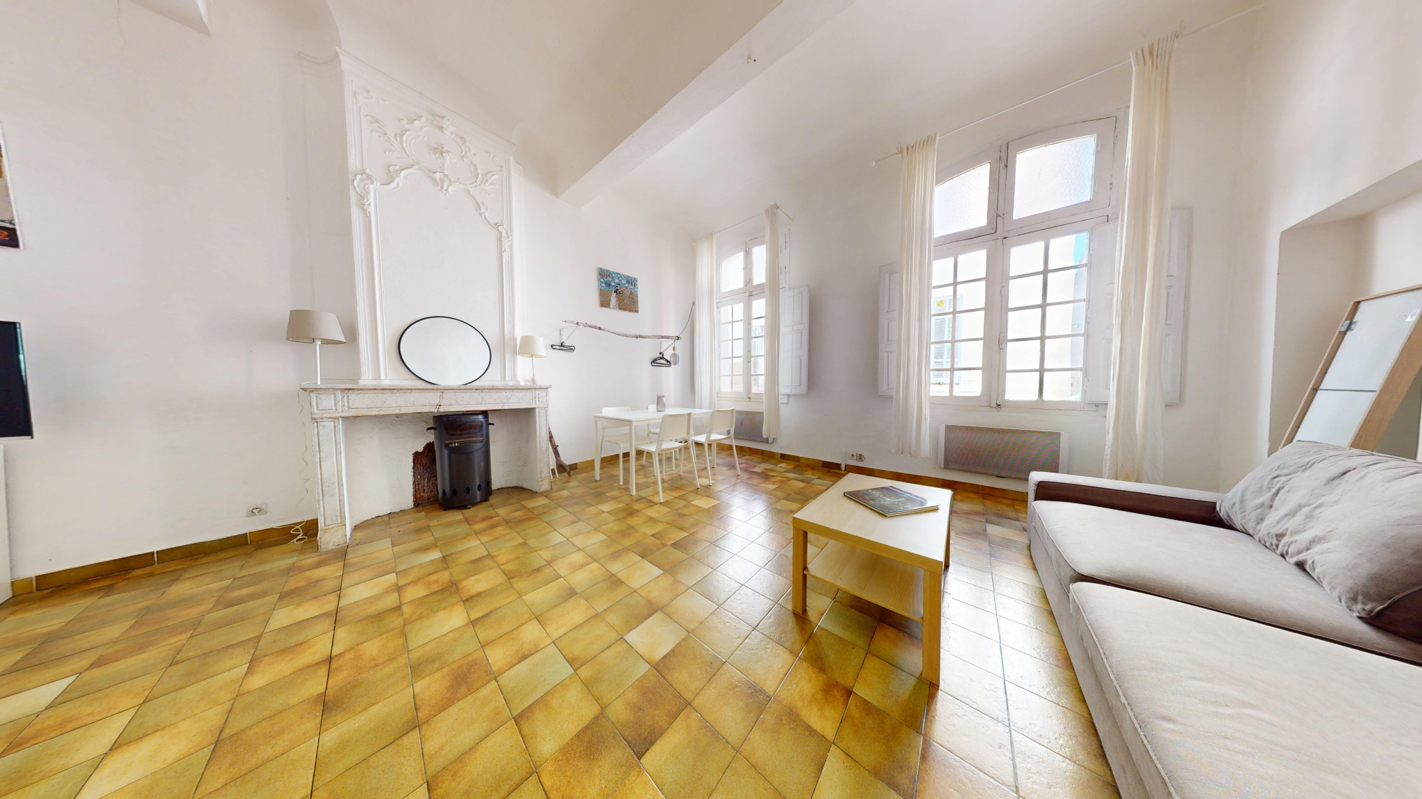 1 pièces 44 m2 T1 CENTRE VILLE HISTORIQUE AIX EN PROVENCE - Premi'home Agence immobilière Aix En Provence
