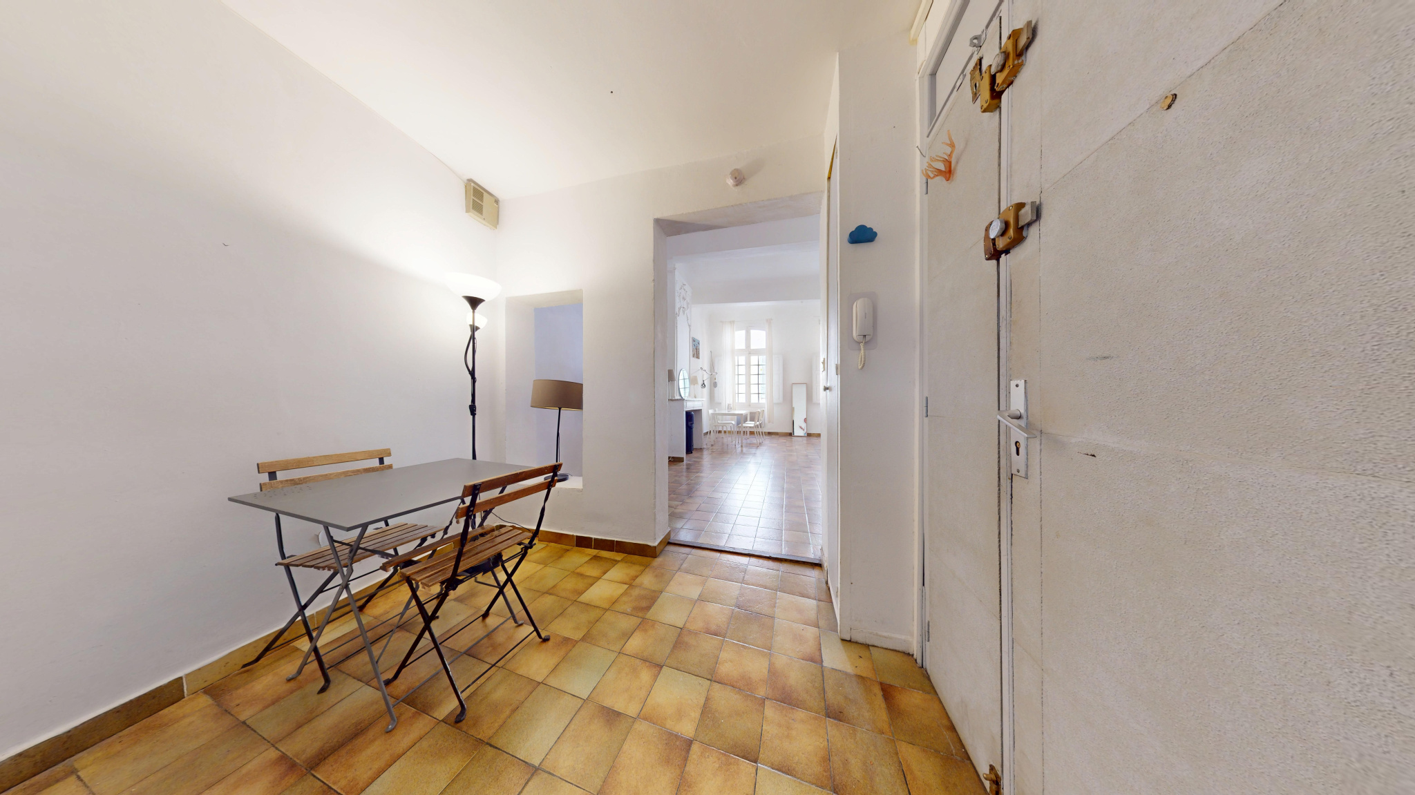 1 pièces 44 m2 T1 CENTRE VILLE HISTORIQUE AIX EN PROVENCE - Premi'home Agence immobilière Aix En Provence
