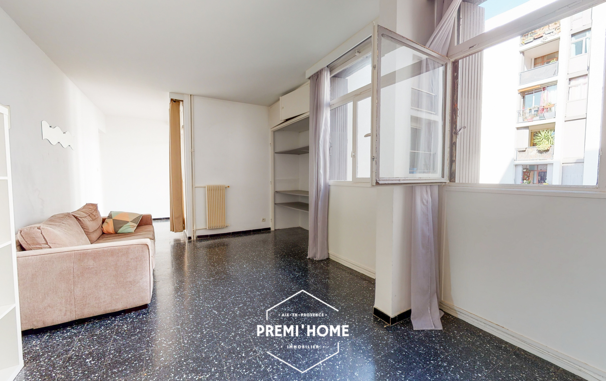 * T3 PETIT NICE * 1ER ETAGE * - Premi'home Agence immobilière Aix En Provence