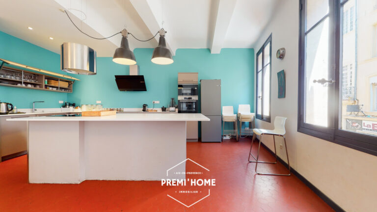 A VENDRE GRAND T2 AIX EN PROVENCE CENTRE VILLE HISTORIQUE - Premi'home Agence immobilière Aix En Provence