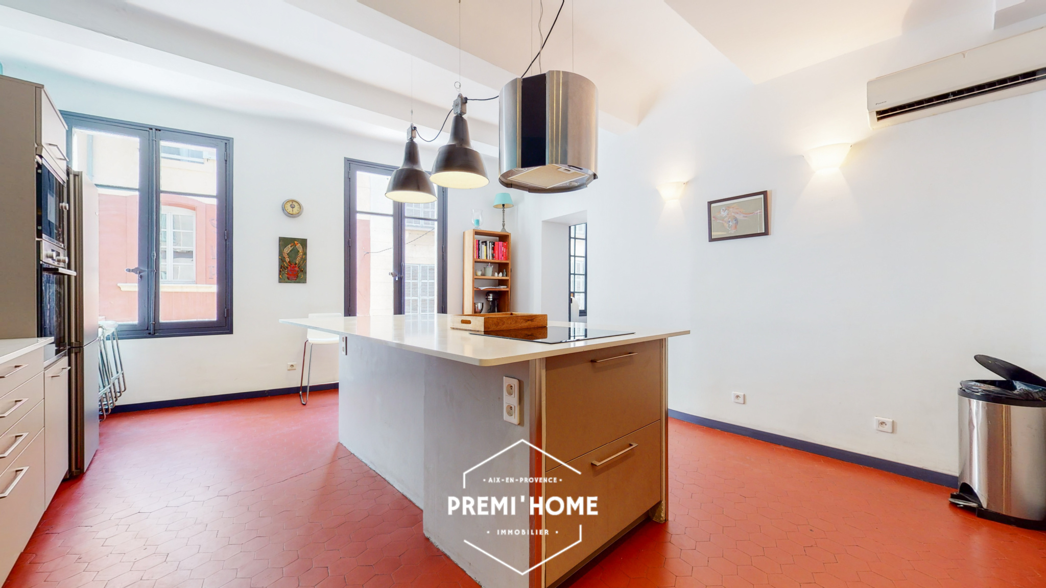 A VENDRE GRAND T2 AIX EN PROVENCE CENTRE VILLE HISTORIQUE - Premi'home Agence immobilière Aix En Provence
