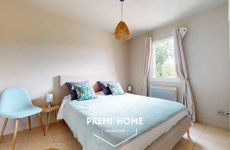 A VENDRE T2 RENOVE 33M2 MOURIÈS - Premi'home Agence immobilière Aix En Provence