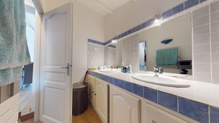 2 pièces 40 m2 315 m2 A VENDRE MAISON AIX EN PROVENCE NORD L - Premi'home Agence immobilière Aix En Provence