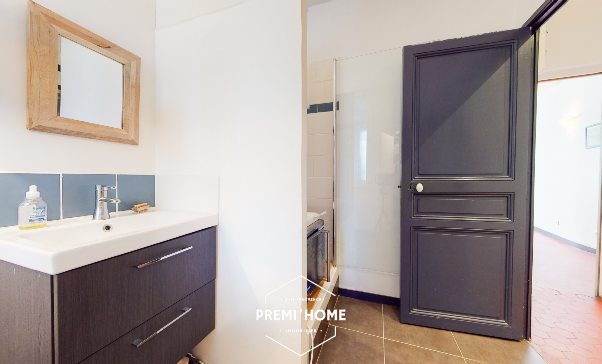 A VENDRE GRAND T2 AIX EN PROVENCE CENTRE VILLE HISTORIQUE - Premi'home Agence immobilière Aix En Provence