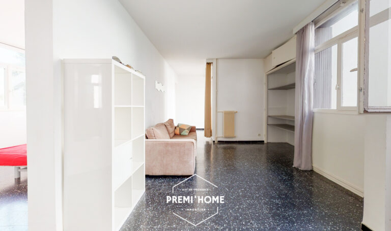 * T3 PETIT NICE * 1ER ETAGE * - Premi'home Agence immobilière Aix En Provence