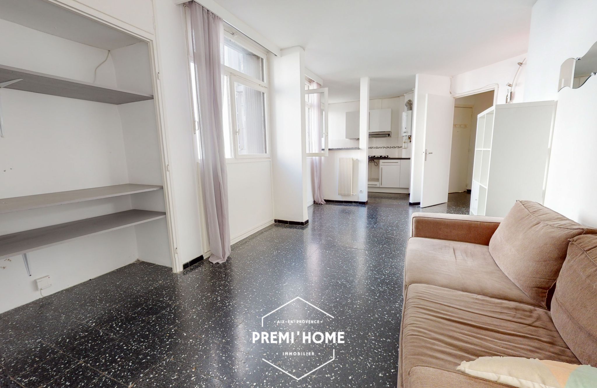 * T3 PETIT NICE * 1ER ETAGE * - Premi'home Agence immobilière Aix En Provence