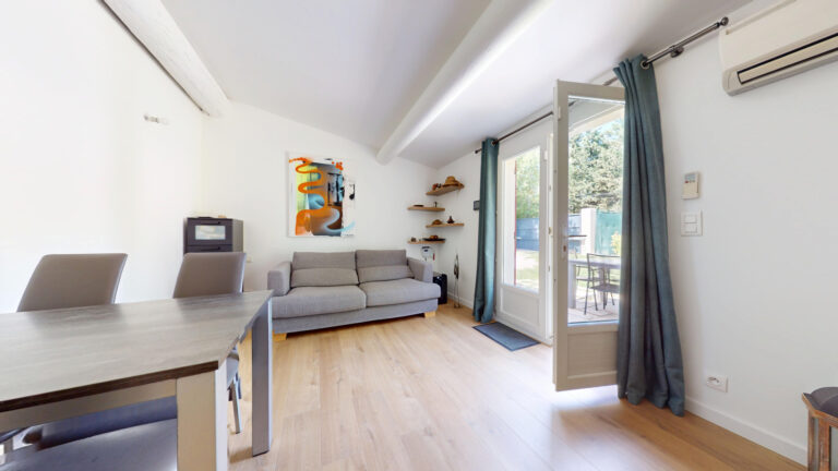 2 pièces 40 m2 315 m2 A VENDRE MAISON AIX EN PROVENCE NORD L - Premi'home Agence immobilière Aix En Provence