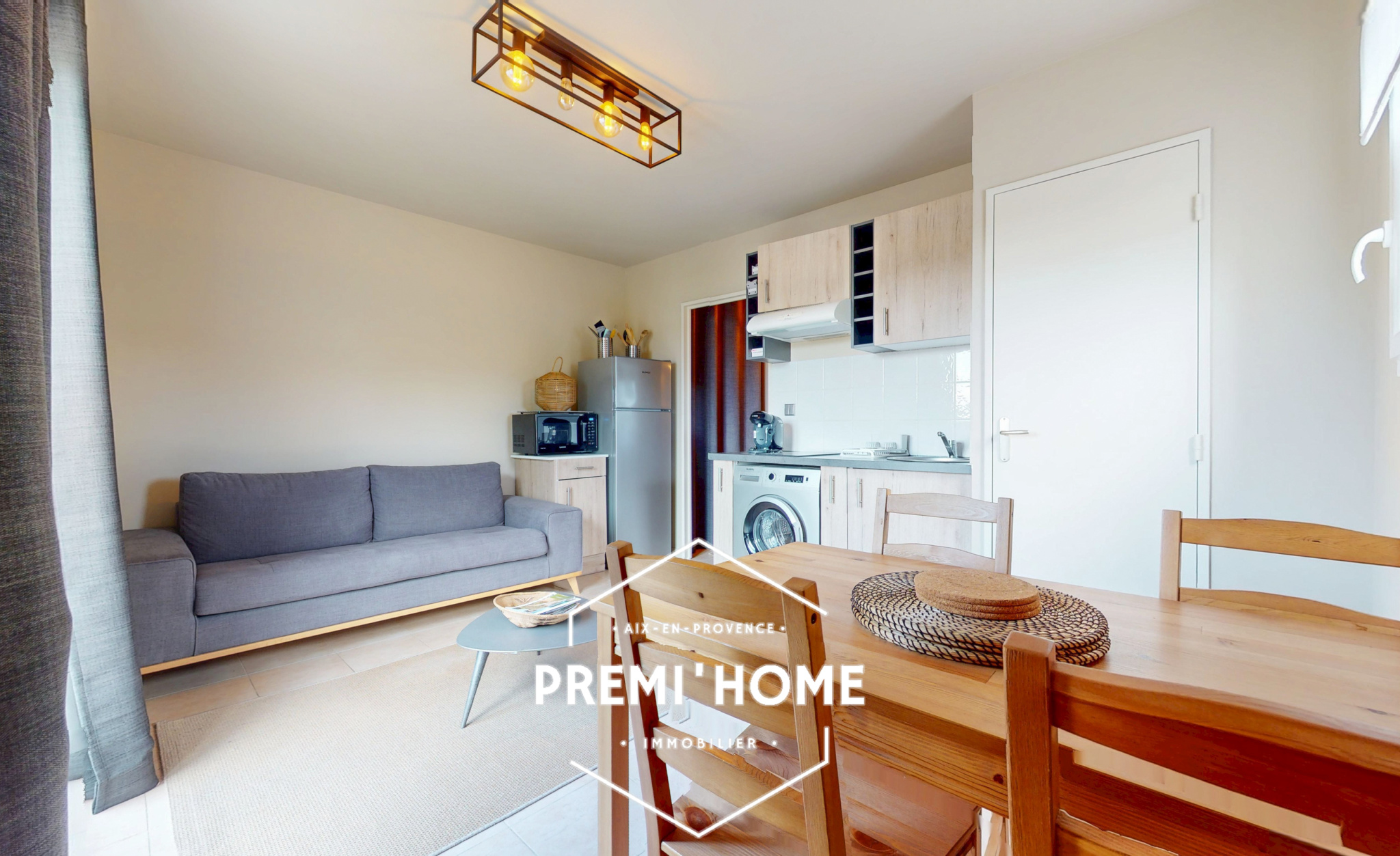 A VENDRE T2 RENOVE 33M2 MOURIÈS - Premi'home Agence immobilière Aix En Provence