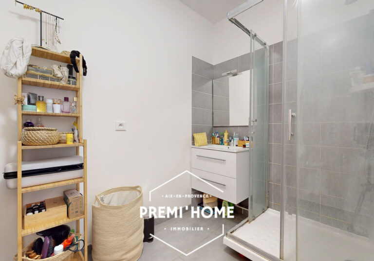 A VENDRE T3 TERRASSE ET BOX AIX LA DURANNE - Premi'home Agence immobilière Aix En Provence