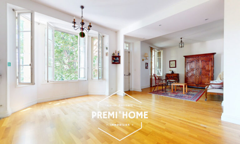 A VENDRE MAISON 190M2 SALON DE PROVENCE - Premi'home Agence immobilière Aix En Provence