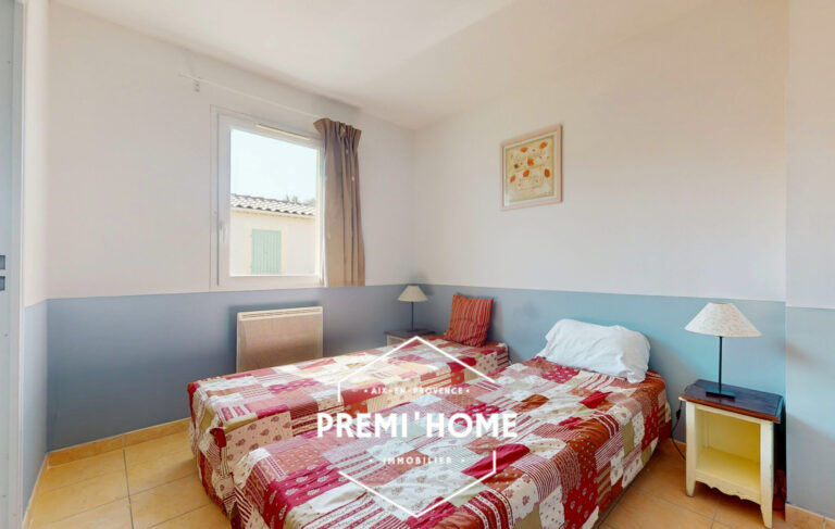 A VENDRE PETITE MAISON 2 CHAMBRES MOURIÈS ALPILLES - Premi'home Agence immobilière Aix En Provence