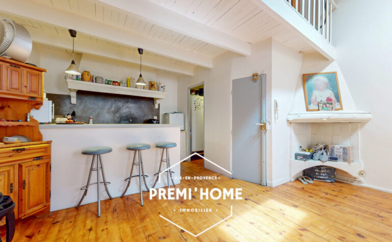 A VENDRE T2 DUPLEX AIX CENTRE HISTORIQUE - Premi'home Agence immobilière Aix En Provence