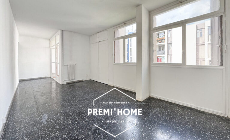 A VENDRE T3 LOUE RESIDENCE PETIT NICE AIX EST - Premi'home Agence immobilière Aix En Provence
