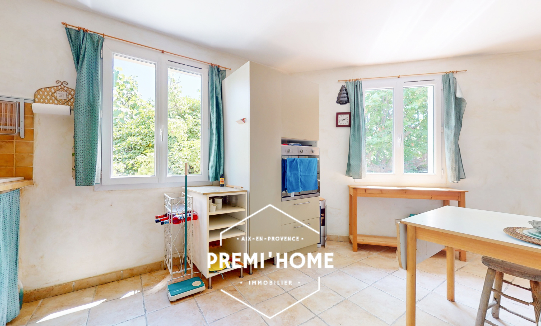 A VENDRE MAISON 190M2 SALON DE PROVENCE - Premi'home Agence immobilière Aix En Provence