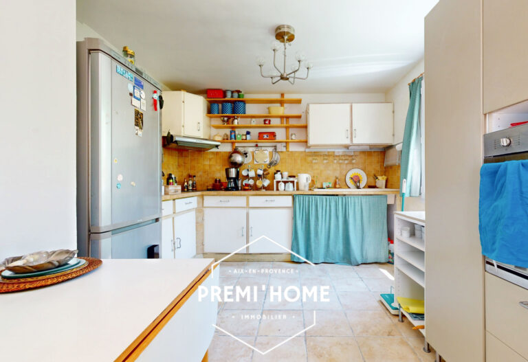 A VENDRE MAISON 190M2 SALON DE PROVENCE - Premi'home Agence immobilière Aix En Provence