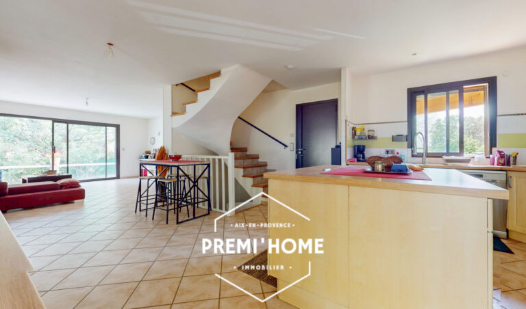 A VENDRE MAISON INDIVIDUELLE T4 A SALON DE PROVENCE - Premi'home Agence immobilière Aix En Provence