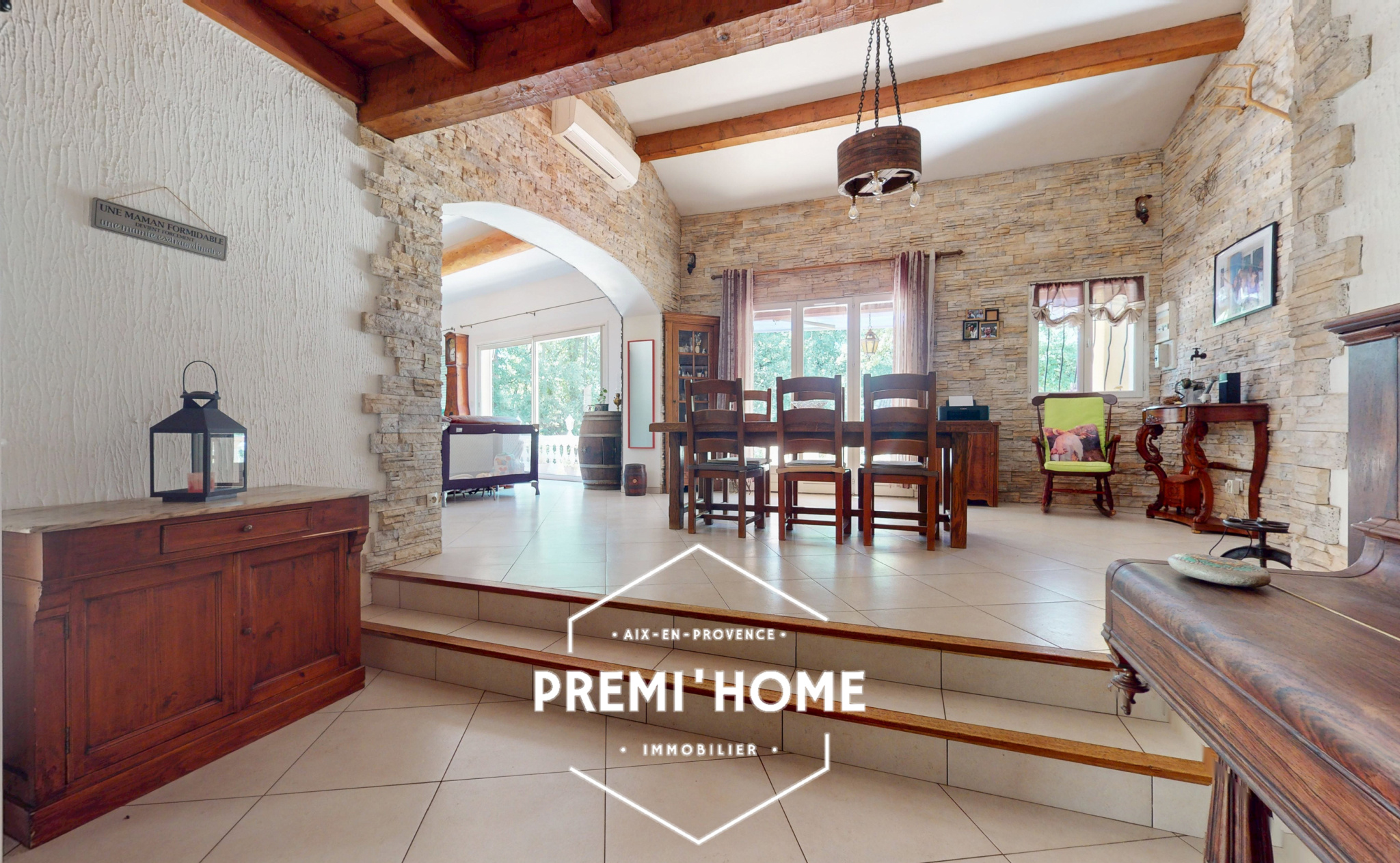 MAISON T4/5 PISCINE ET GARAGE NANS LES PINS - Premi'home Agence immobilière Aix En Provence