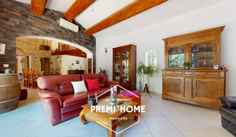 MAISON T4/5 PISCINE ET GARAGE NANS LES PINS - Premi'home Agence immobilière Aix En Provence