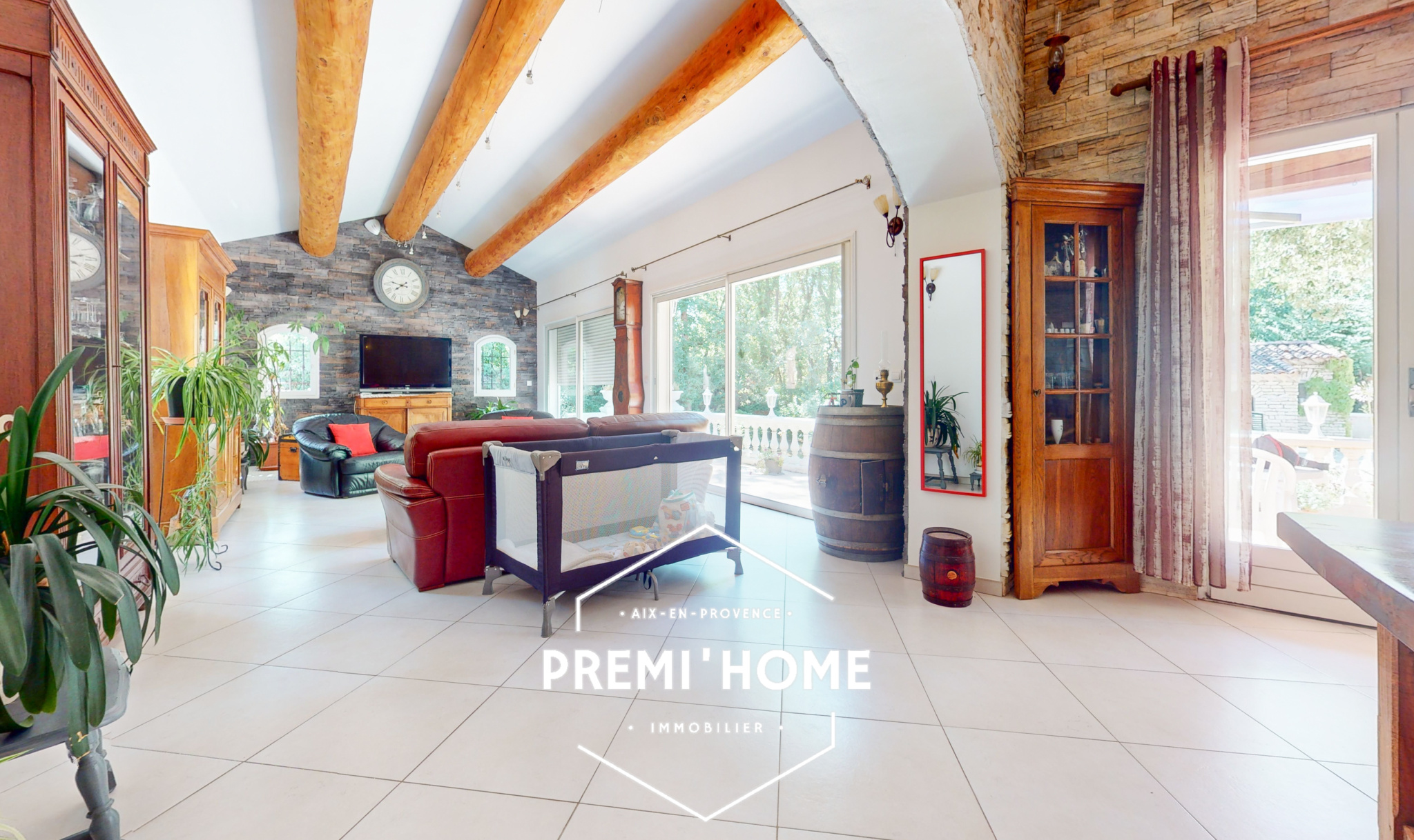 MAISON T4/5 PISCINE ET GARAGE NANS LES PINS - Premi'home Agence immobilière Aix En Provence