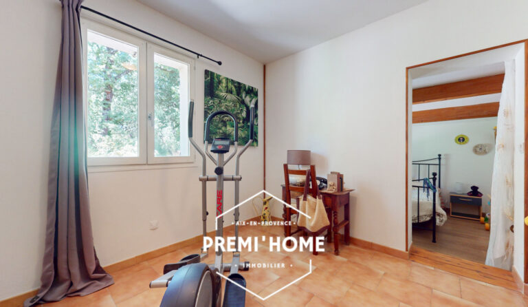 MAISON T4/5 PISCINE ET GARAGE NANS LES PINS - Premi'home Agence immobilière Aix En Provence