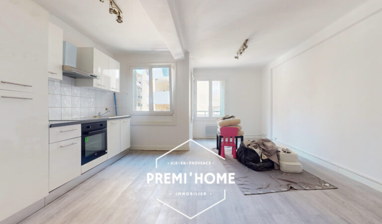 T3  AVEC BALCON MARSEILLE 13003 - Premi'home Agence immobilière Aix En Provence