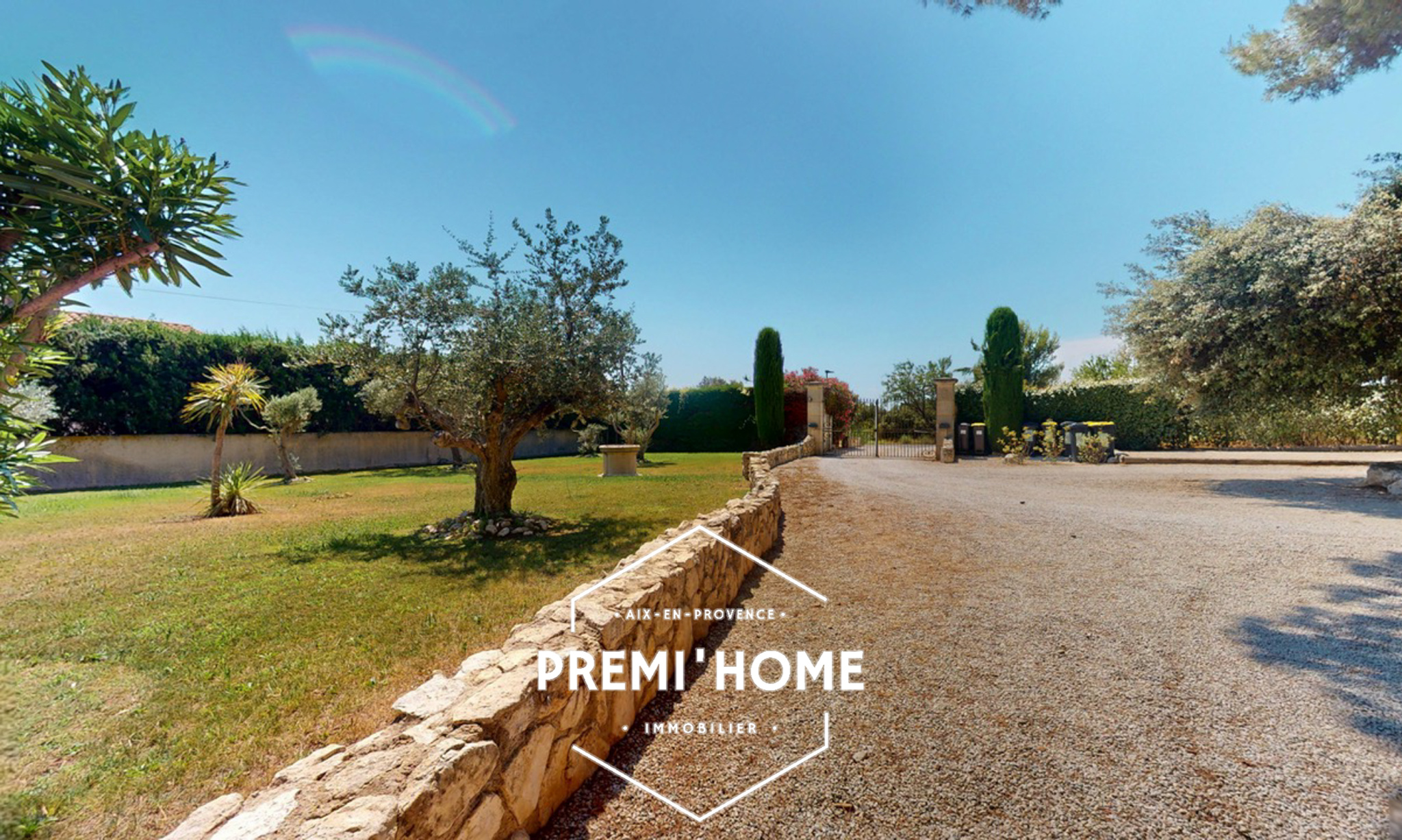 A VENDRE MAISON T4 DANS RÉSIDENCE AVEC PISCINE AUREILLE - Premi'home Agence immobilière Aix En Provence
