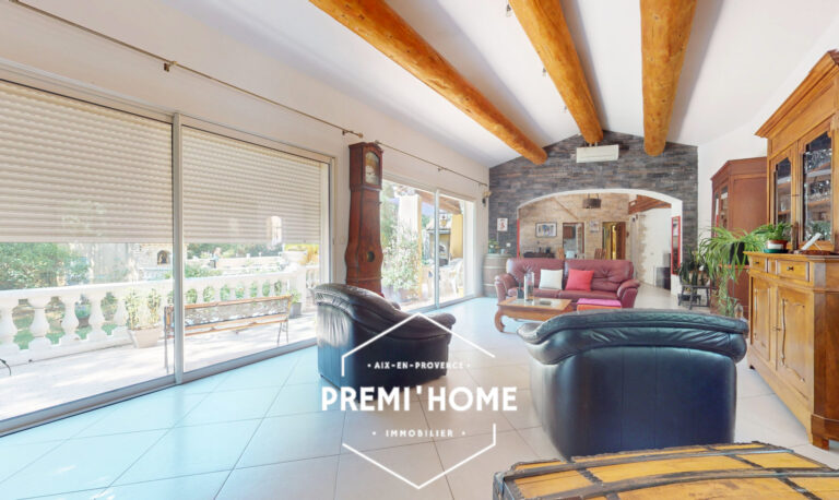 MAISON T4/5 PISCINE ET GARAGE NANS LES PINS - Premi'home Agence immobilière Aix En Provence