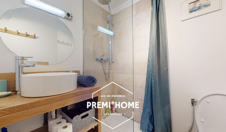 A VENDRE T2 RENOVE CENTRE HISTORIQUE AIX - Premi'home Agence immobilière Aix En Provence