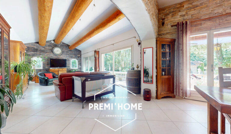 MAISON T4/5 PISCINE ET GARAGE NANS LES PINS - Premi'home Agence immobilière Aix En Provence