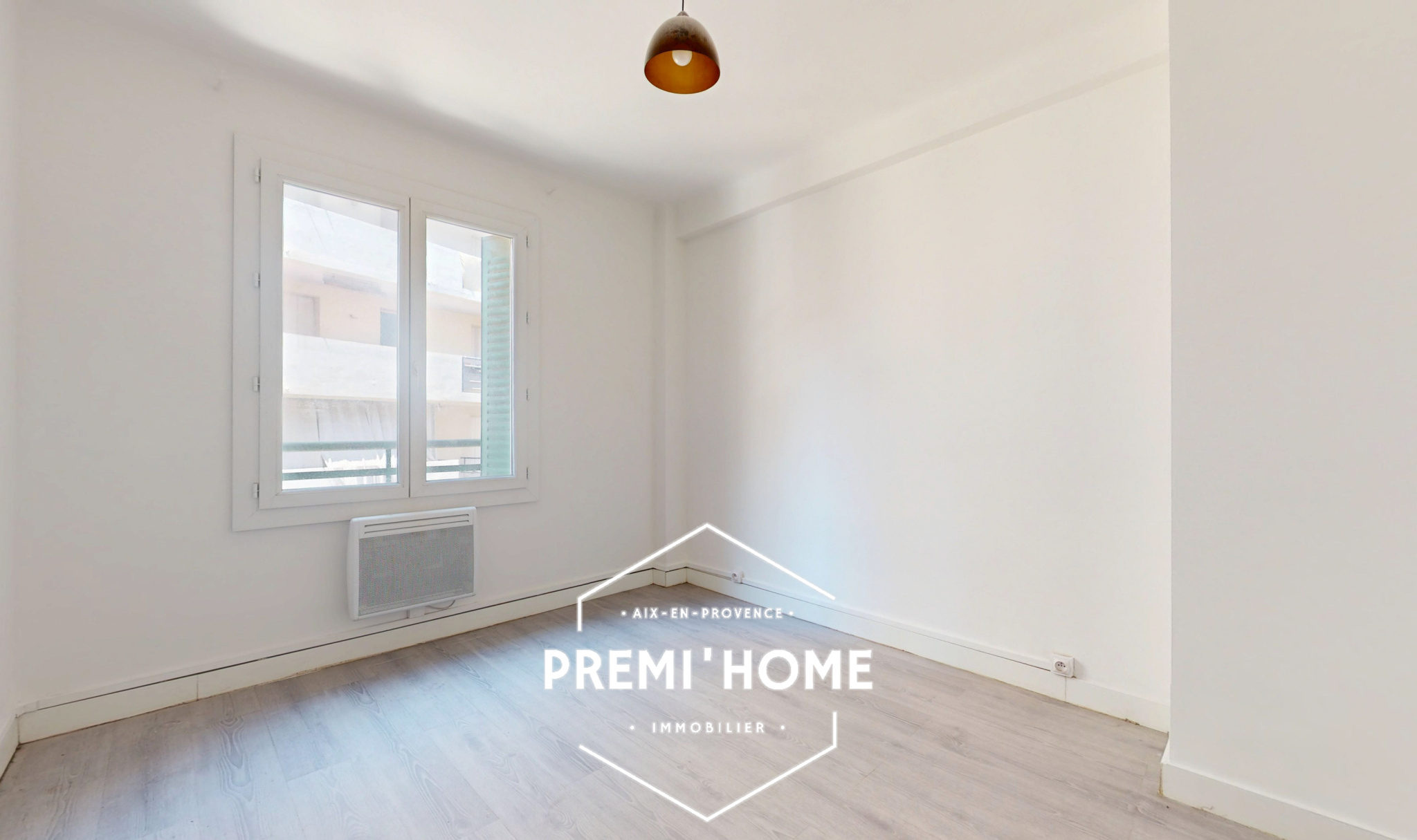 T3  AVEC BALCON MARSEILLE 13003 - Premi'home Agence immobilière Aix En Provence