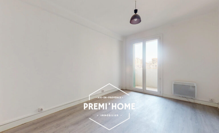 T3  AVEC BALCON MARSEILLE 13003 - Premi'home Agence immobilière Aix En Provence